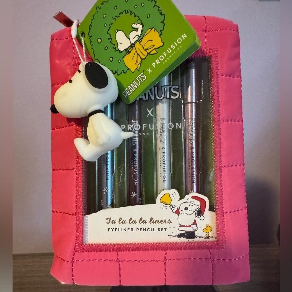 Peanuts profusion eyeliner